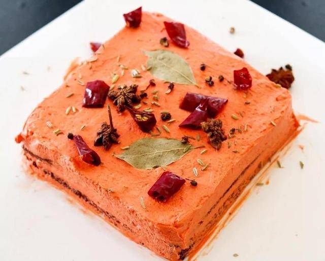 劲爆火锅底料蛋糕吸睛搞怪你也可以做到