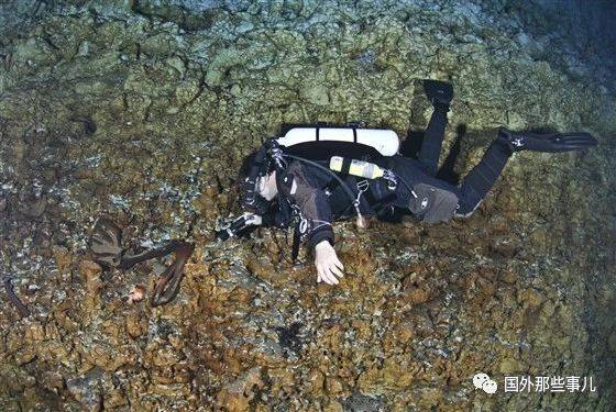 墨西哥海底洞穴发现9具尸骨,来自1.3万年前