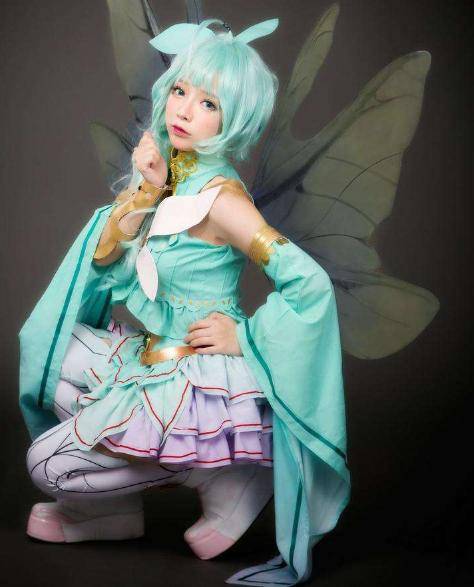 原创coser,演员,音乐人,汉服大使……22岁700万粉丝的王奕萌真火了