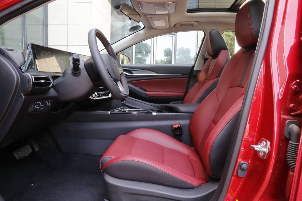 跟轩逸差距大吗?长安逸动plus深度试驾