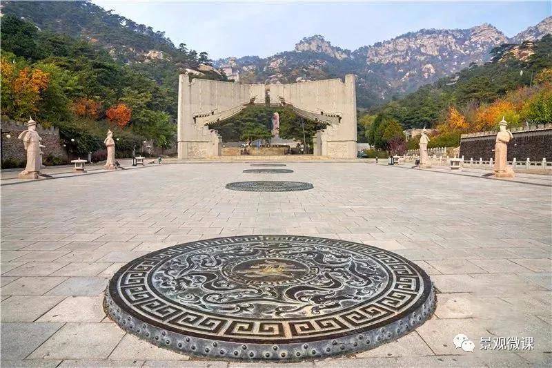 辽宁医巫闾山风景名胜区入口大门