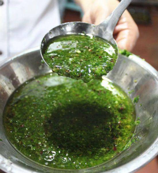 椒麻菜品的好吃,关键就在椒麻汁上,记得收藏