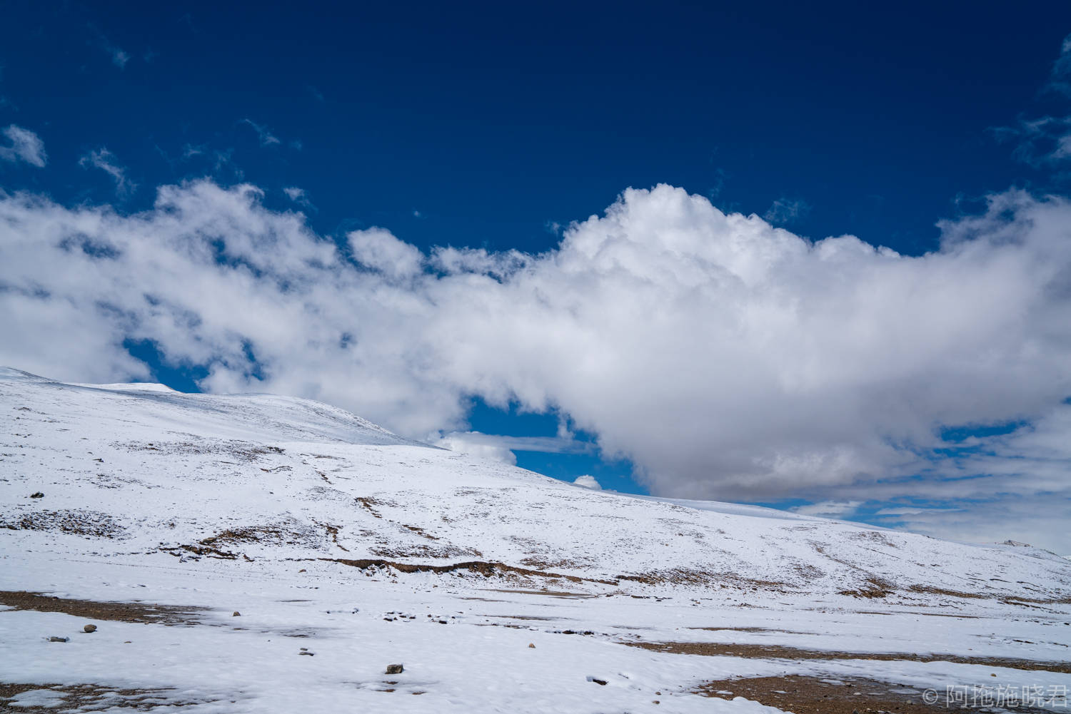 原创来西藏最不能错过的三大圣湖之一,遇到此等雪景,不虚此行