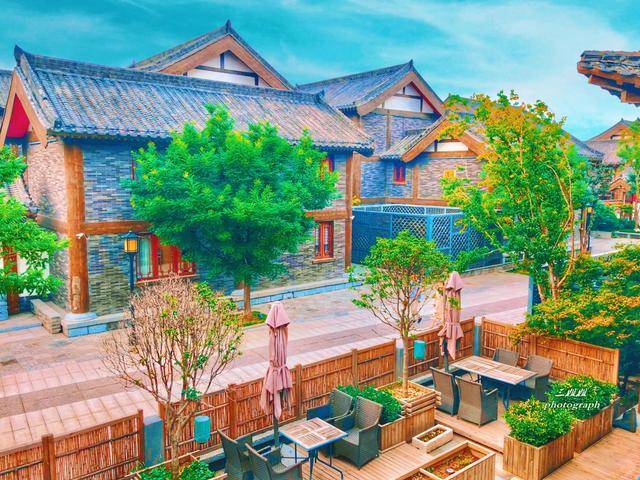 原创【民宿之旅】睡在开封御河边 一池宋韵半亩园 景色太美夜无眠