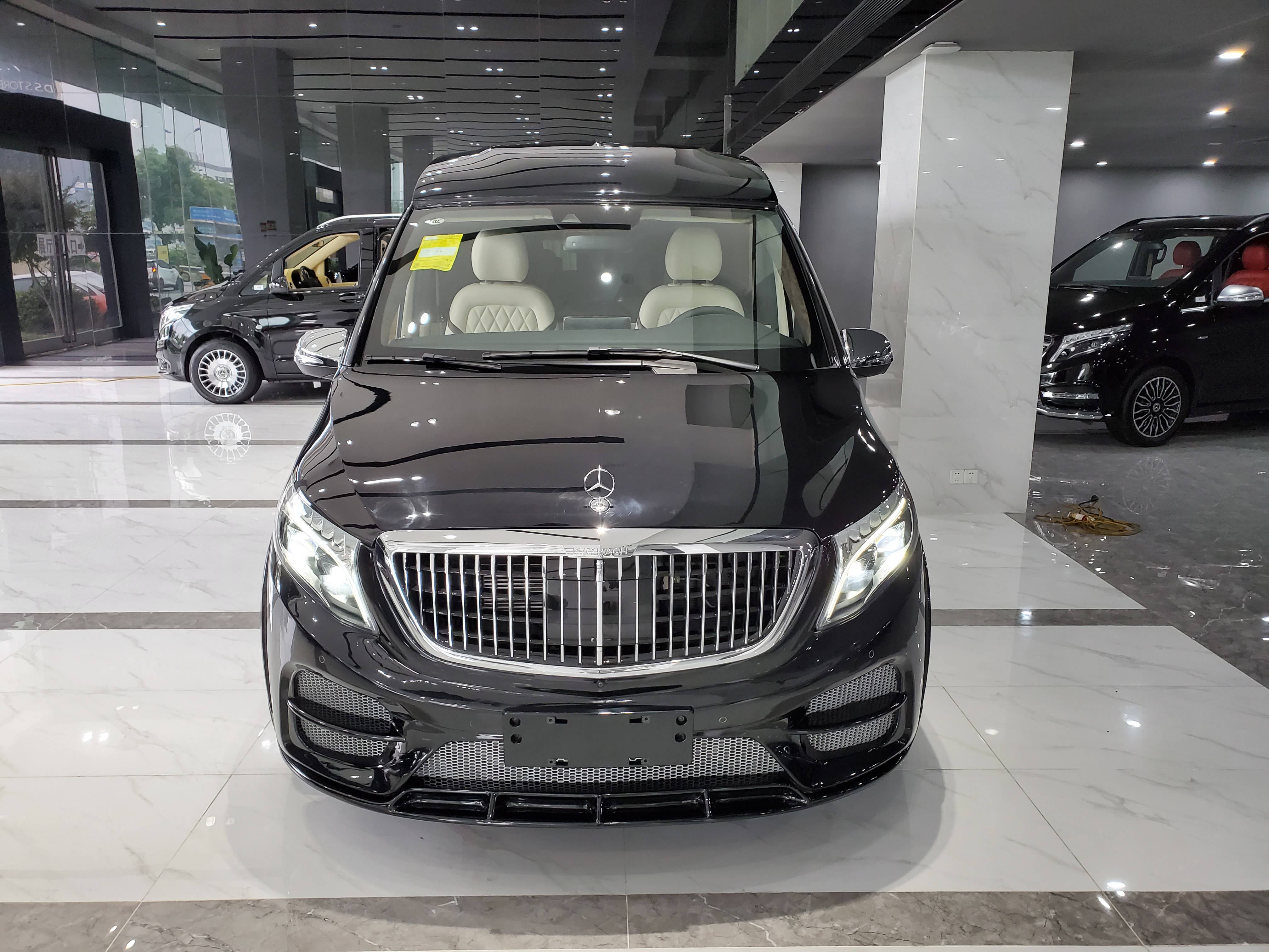 奔驰v260l迈巴赫高顶全隔断v900 给您最尊贵享受