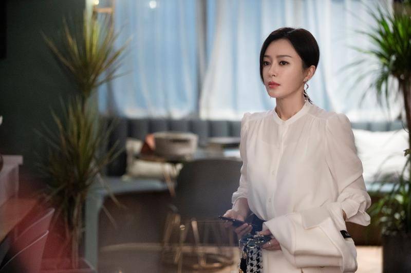 怪你过分美丽圆满收官秦岚发文感恩遇到莫向晚