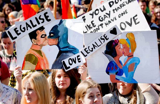 同性婚姻合法化的背后谁来负责生孩子