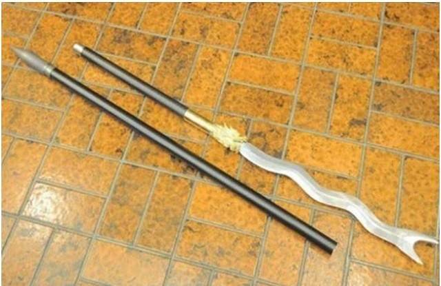 原创全球"最变态"奇门枪:第3比霸王枪还凶悍,金属铠甲也挡不住