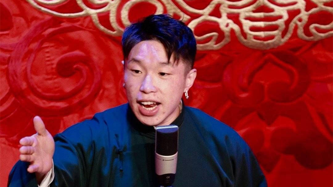 原创德云社烧饼曝光娇妻社交账号内附多张美图饼嫂太养眼了