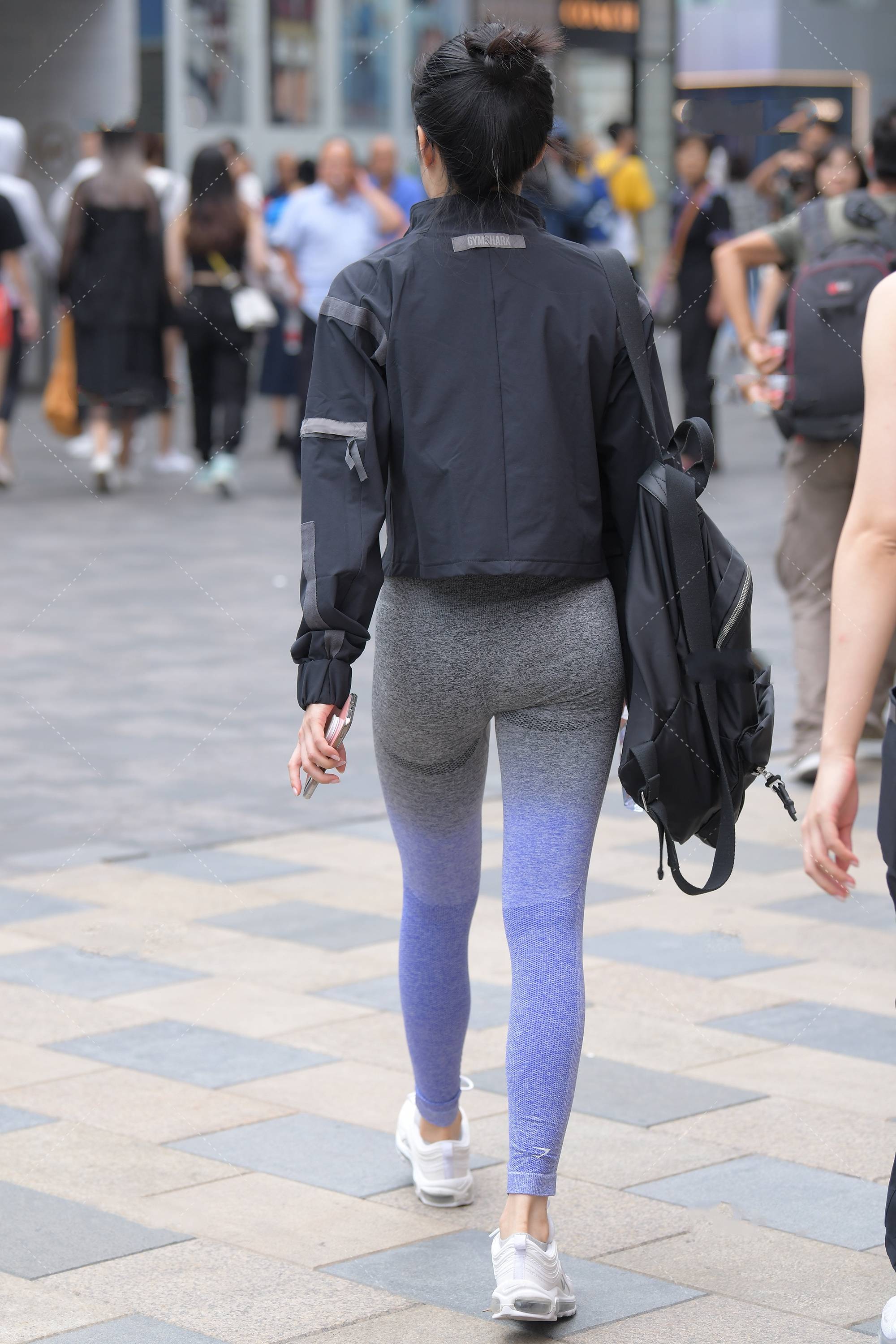 原创韩版宽松夹克简约时尚搭配灰色健美裤运动风十足