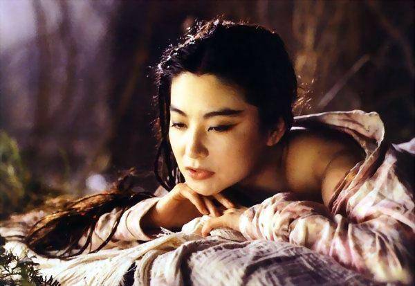 林青霞曾想改名为"林凤",妈妈讲出"青霞"会让她绚烂似彩霞