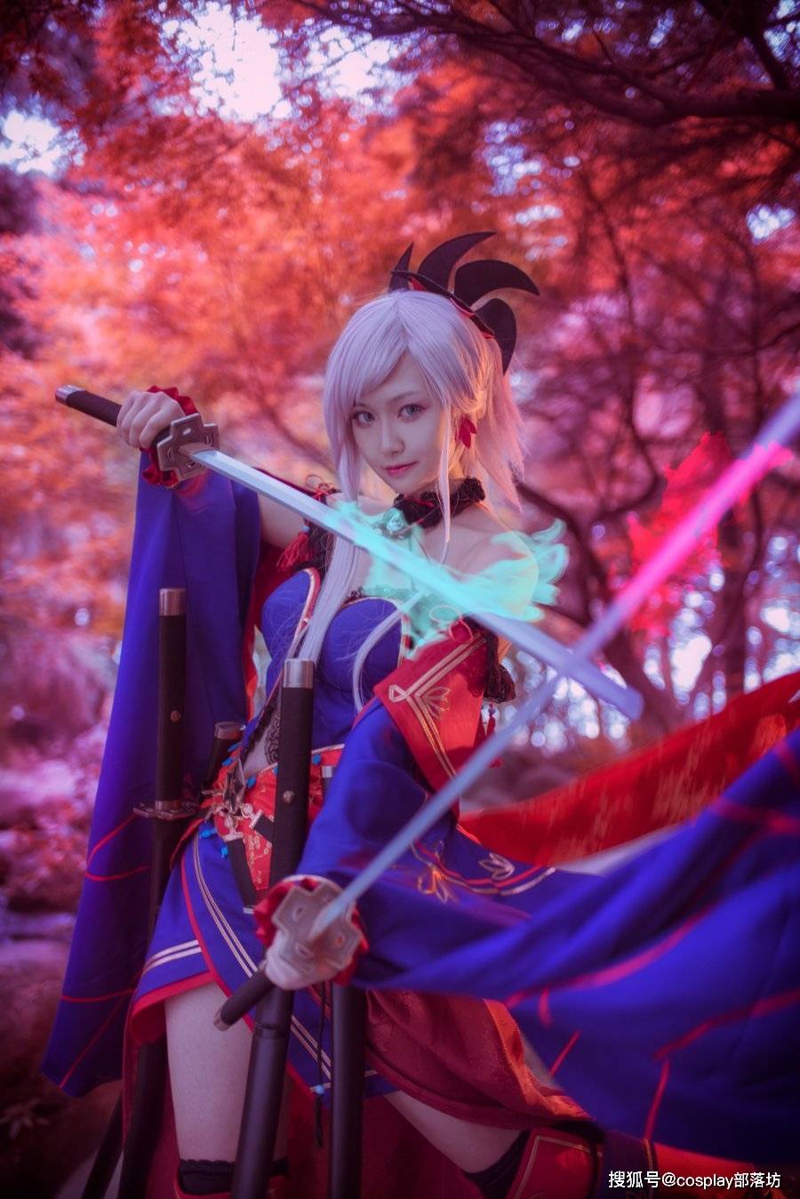 cos:暗红背景下的宫本武藏