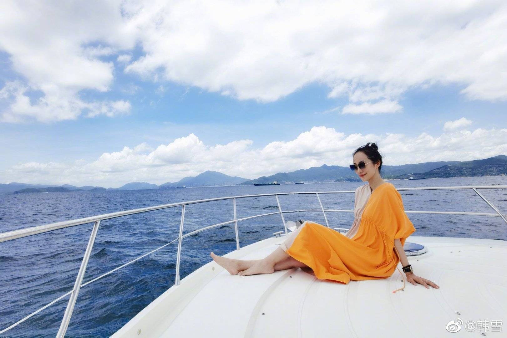 37岁韩雪最新写真像游客照,直言晕船还强凹造型