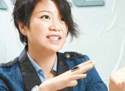 还记得《山村老尸》中的楚人美吗?童年阴影的她,现实中竟这么美