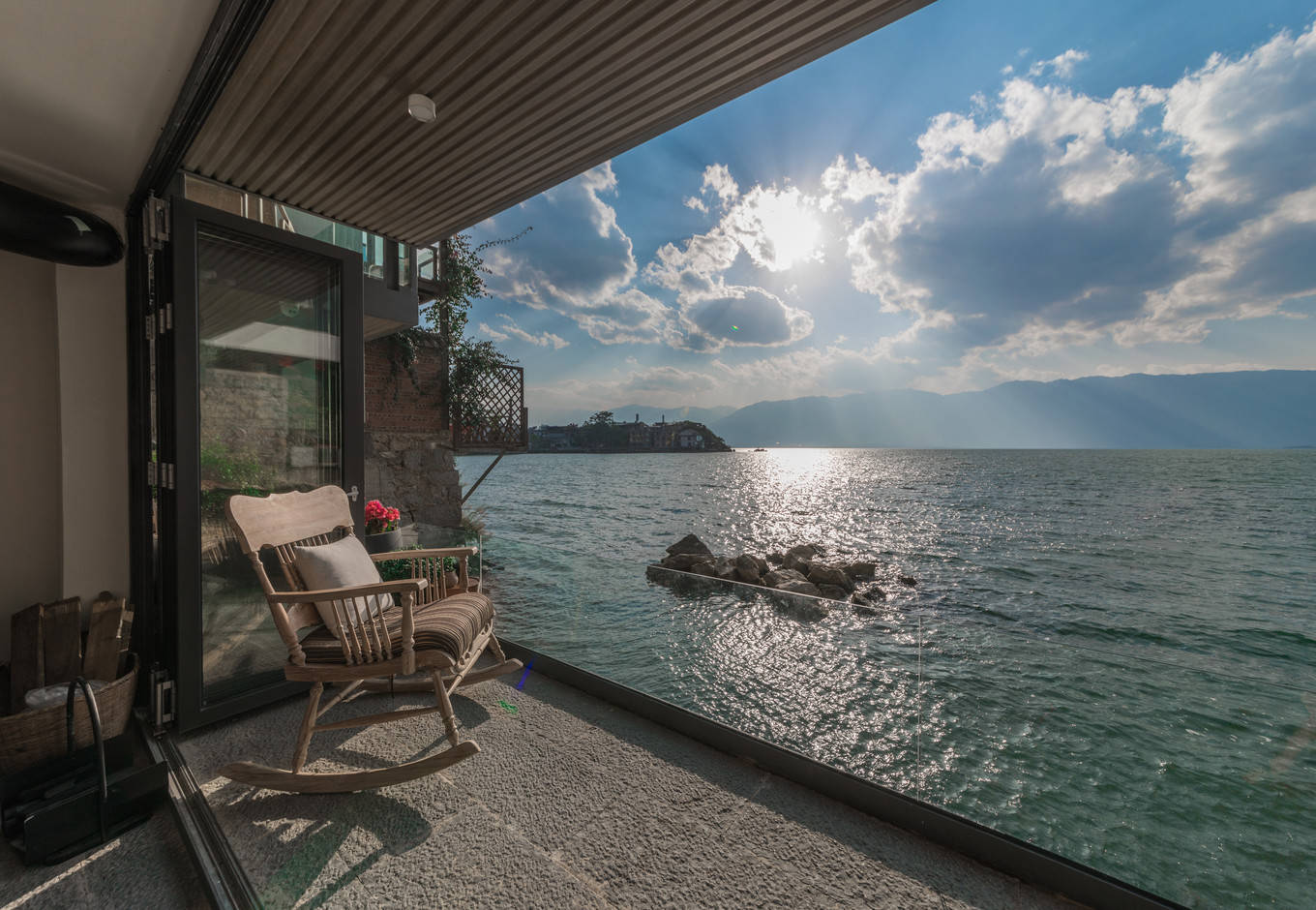 大理最适合拍照的民宿一定是在洱海边上,还要看拍照道具是否亮眼_服务