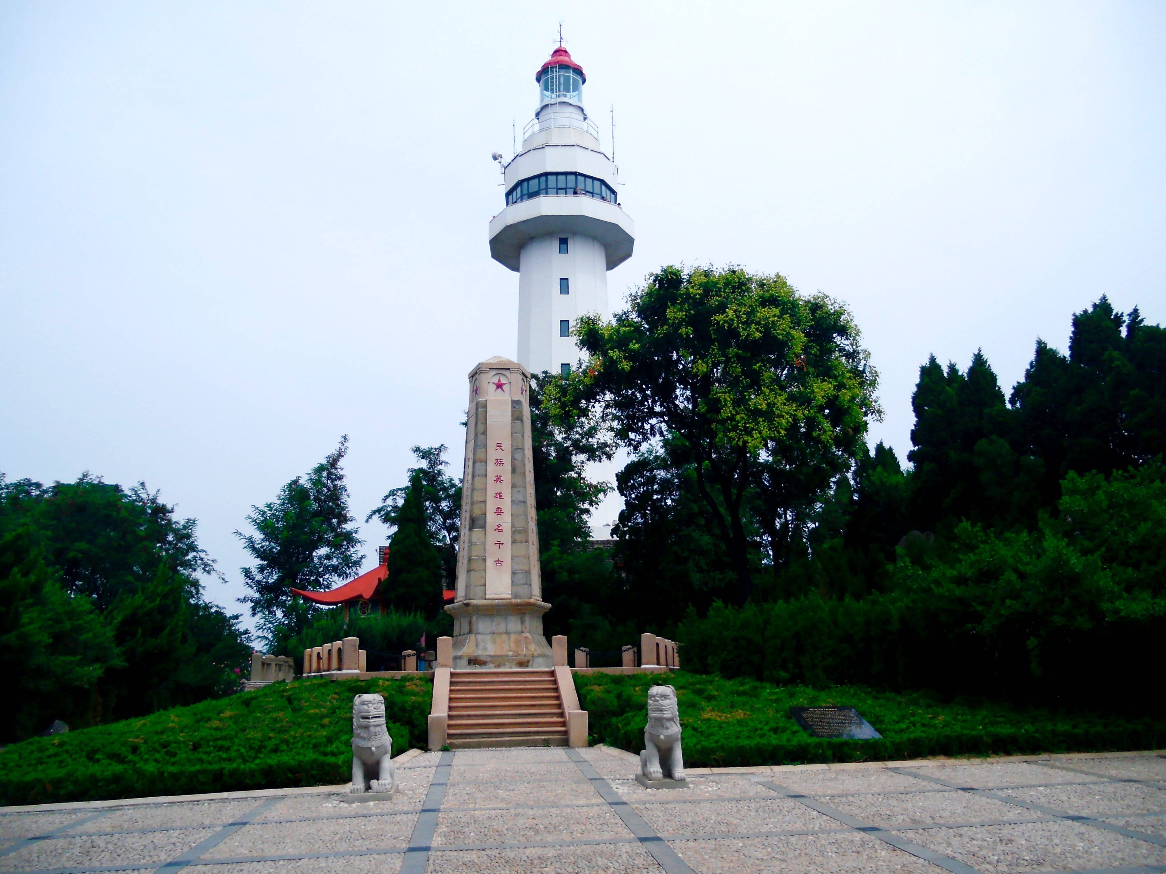 烟台山纪念碑图片