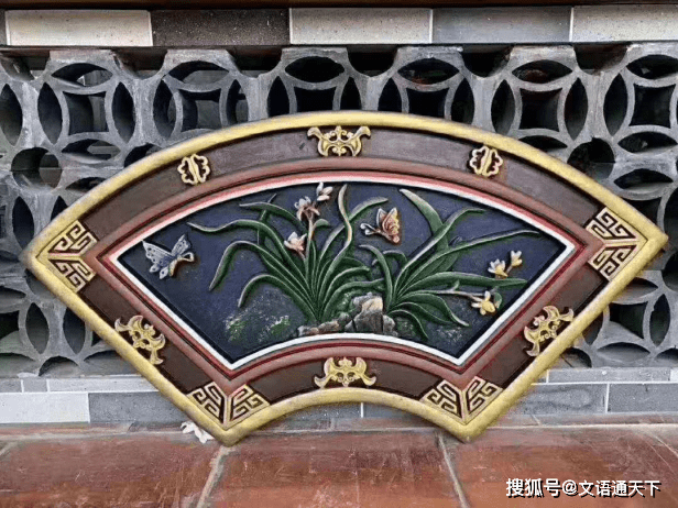 给人耳目一新的砖雕,当然还是彩绘图