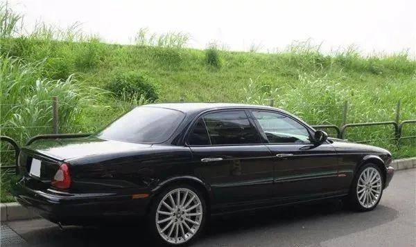 都是帅气大叔颜值高到没朋友的捷豹xj