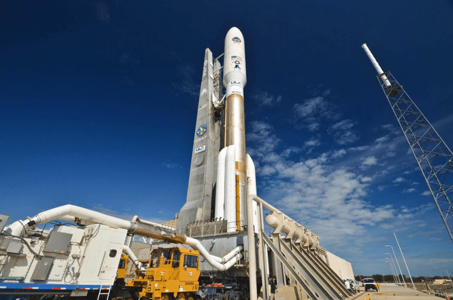 原创美国米诺陶运载火箭将4颗侦察卫星送入太空