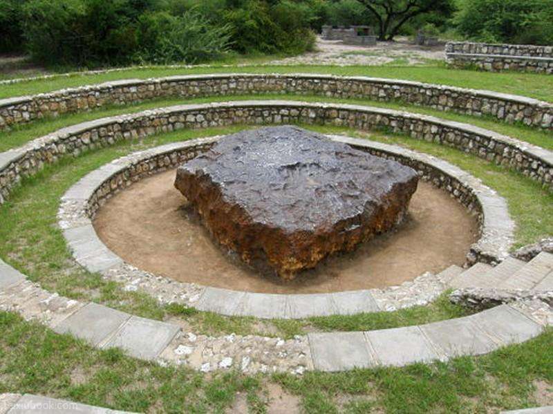 安静的霍巴陨石_地球