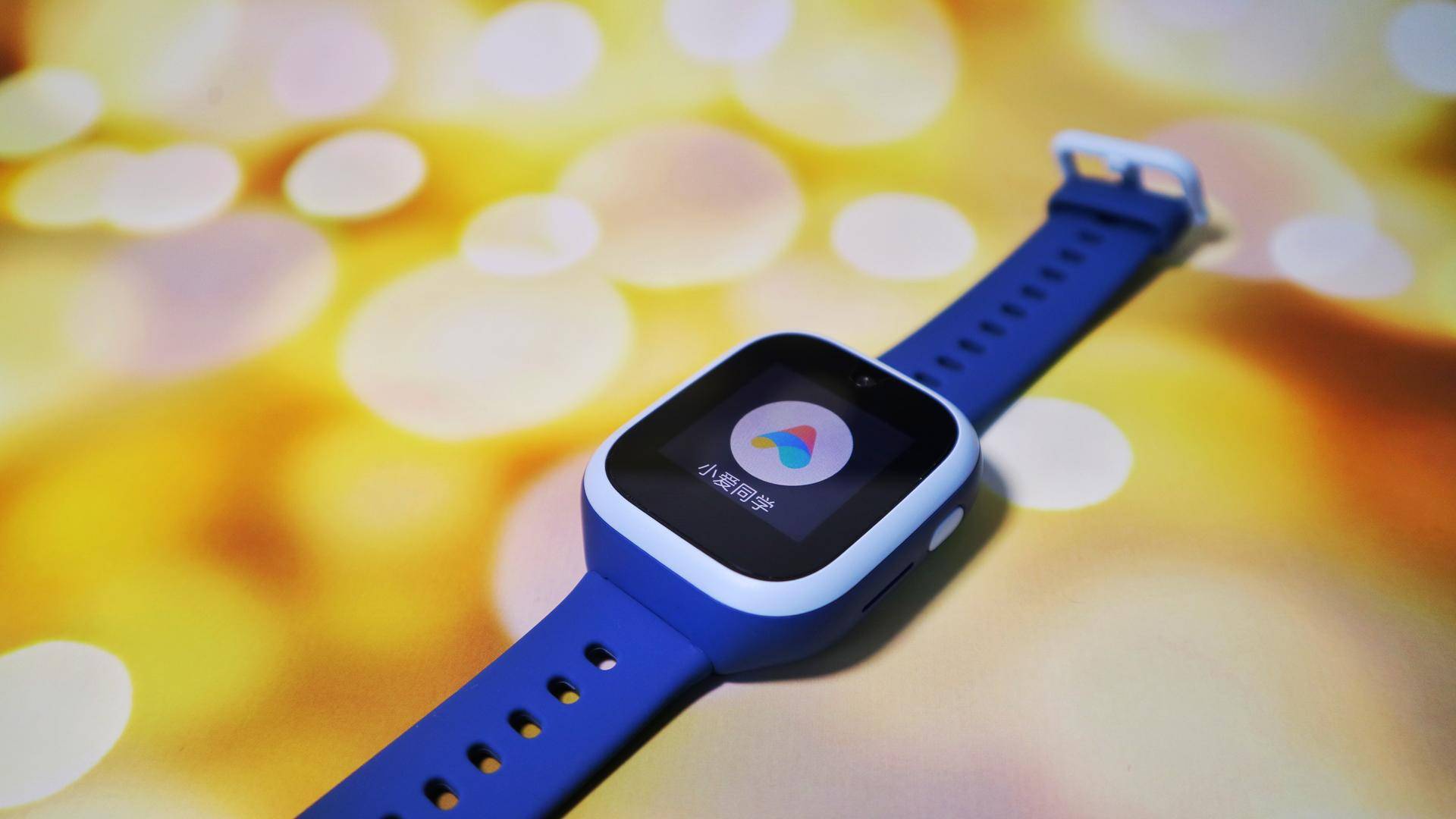 人见人爱的电话手表米兔儿童电话手表4c