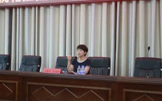 原创歌飞文化大讲堂 :周海燕的"声乐演唱实践"