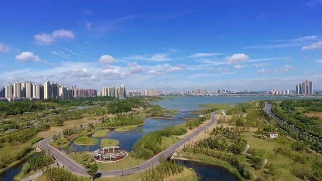 中能裝備qtg300施工案例——松雅湖國家溼地公園園林廢棄物粉碎