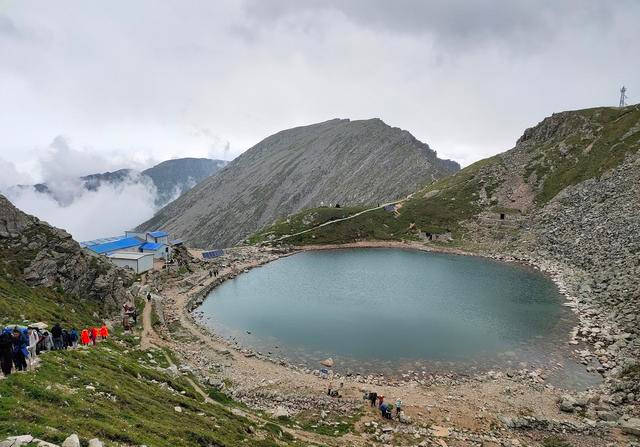 南北穿越太白山,上了拔仙台看到了壯觀的雲海,實在是不虛此行