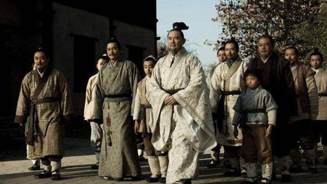 古代乡绅阶层：“国权不下县，下县靠乡绅”，论古代乡绅的演变_影响