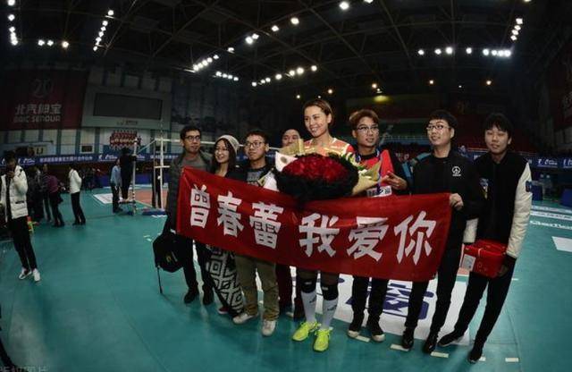 接应,只是后来刘晏含在二期集训中因各方面原因被安排在了主攻阵容中