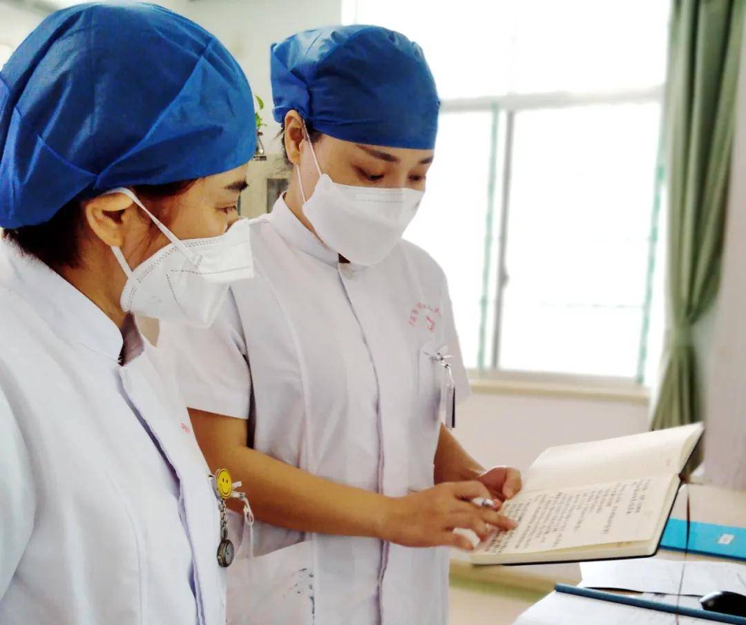 对科研护士岗位的设置以及管理模式的探索,有力推动了护理科研的发展