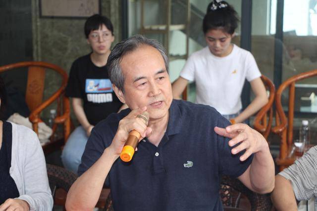 纪实王海长篇小说金花研讨会名家汇聚说王海