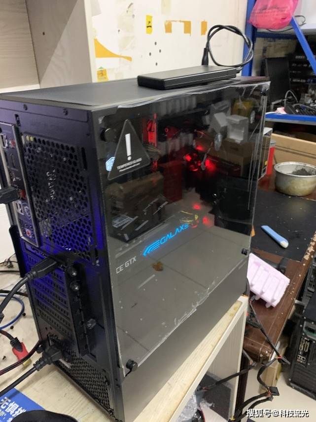 原创真是无商不奸啊小伙到店组装电脑老板你带的配置没我的好