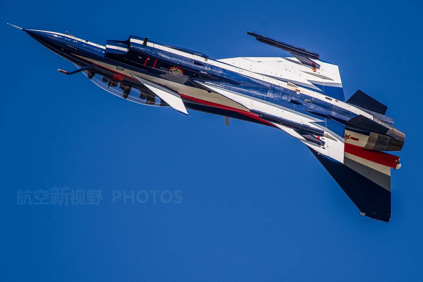 原創空軍八一飛行表演隊海量美圖,無尾鴨翼三角翼的經典,最美的殲10