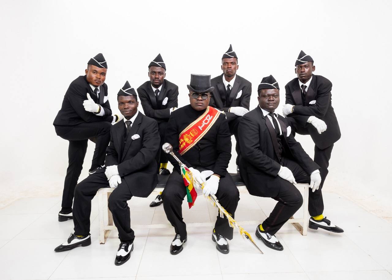 独家对话加纳"抬棺舞"创始人:想为中国粉丝跳一段抬棺舞|知世100人第