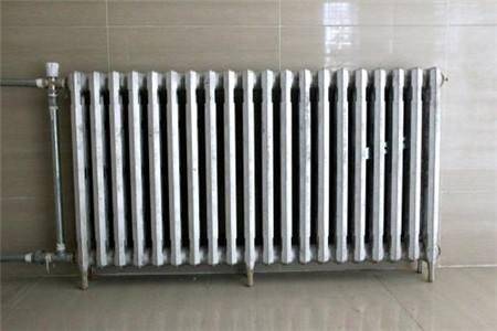 从采暖主流到万人嫌铸铁暖气片和新型散热器的区别在哪真相了