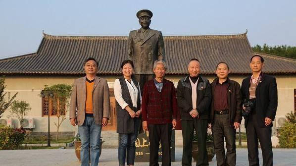 他是林彪手下第一上将,一生战功赫赫,如今子女全是国家栋梁_刘震