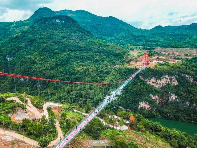 廣東這座小城,擁有世上最長的玻璃橋,風景優美超適合避暑!_連州