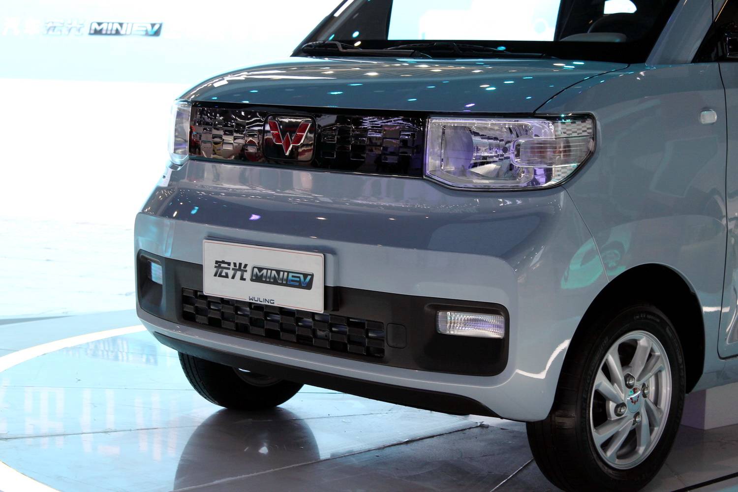 2020成都车展探馆五菱宏光miniev亮相