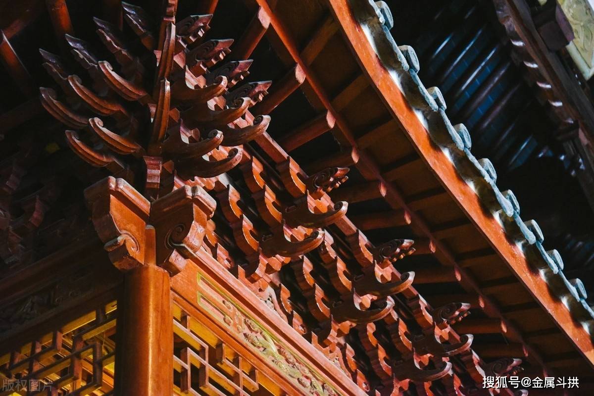 仿古建筑斗拱:古建屋顶上的绝美艺术