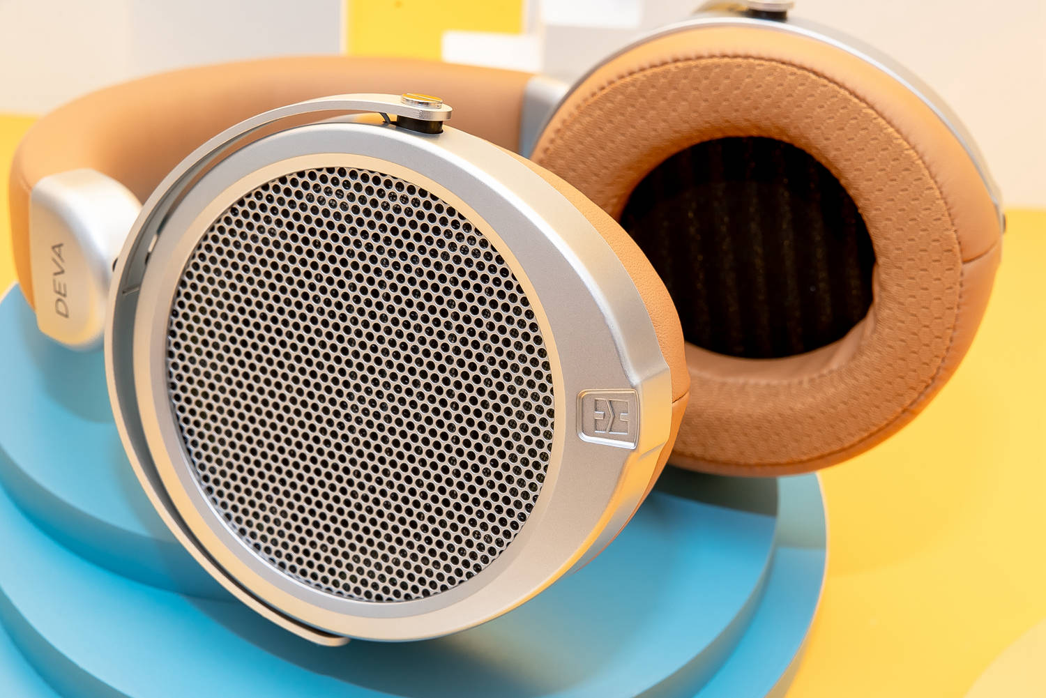 价格亲民的平板振膜耳机hifimandeva耳机体验