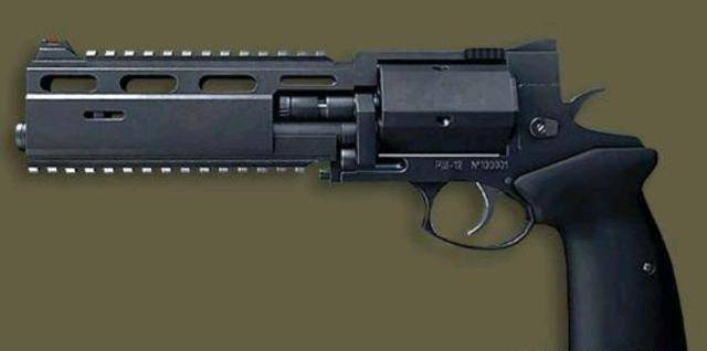 诞生于俄罗斯的大威力特殊转轮手枪 12毫米rsh-12突击转轮手枪_左轮