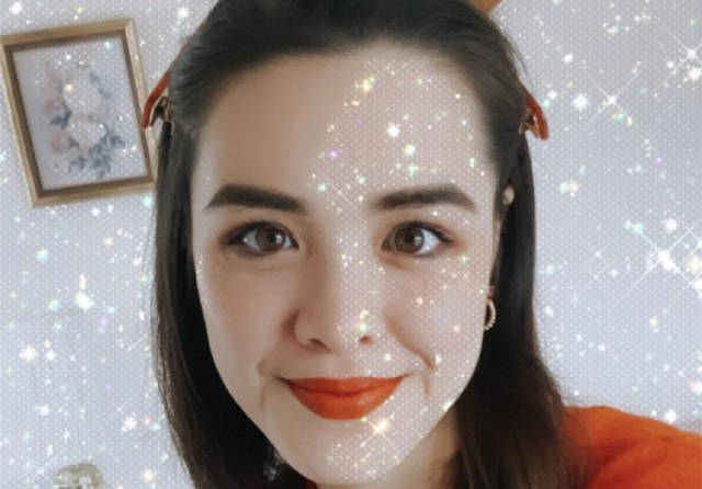 钟丽缇大女儿晒泳装秀身材 丰腴火辣程度不输妈妈