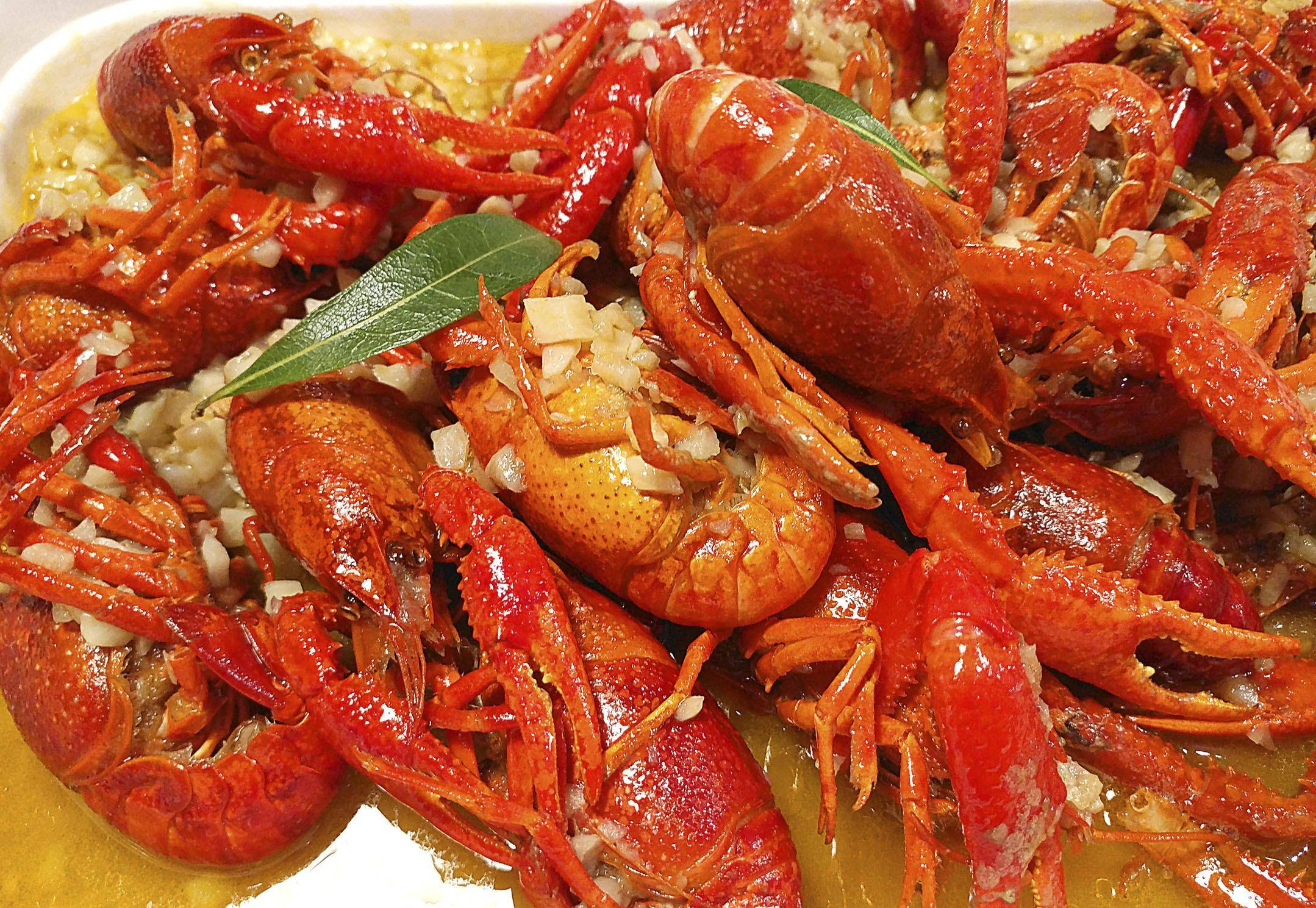 原创夜经济复苏,全国报复性消费,说说你最爱啥夜宵,烤串先留下姓名