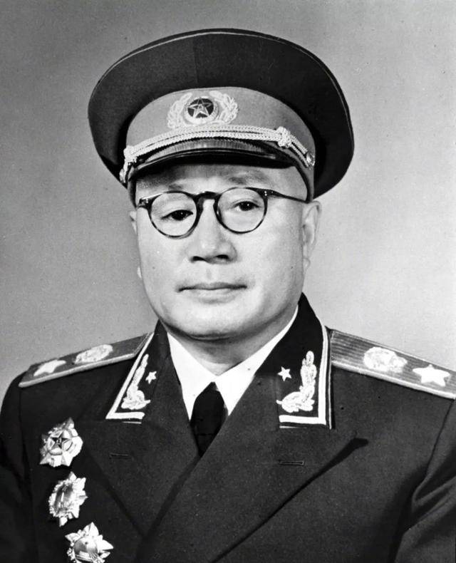 原创刘邓麾下的一员虎将,牺牲时年仅24岁,面对遗体,刘伯承嚎啕大哭