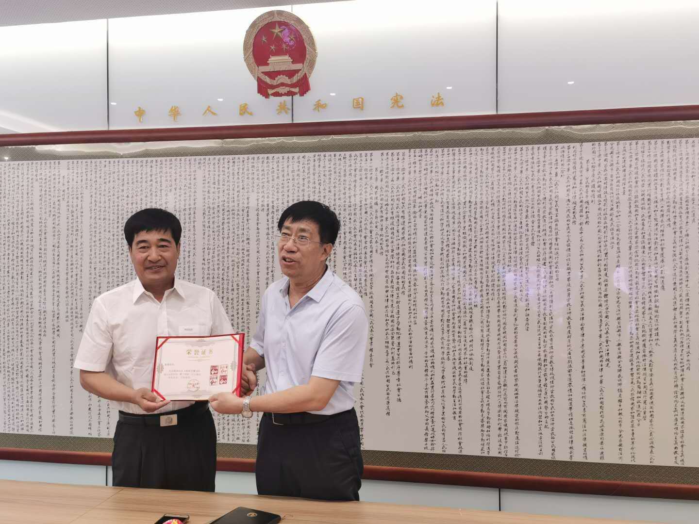 张贵:法治日报创刊四十周年纪念印章