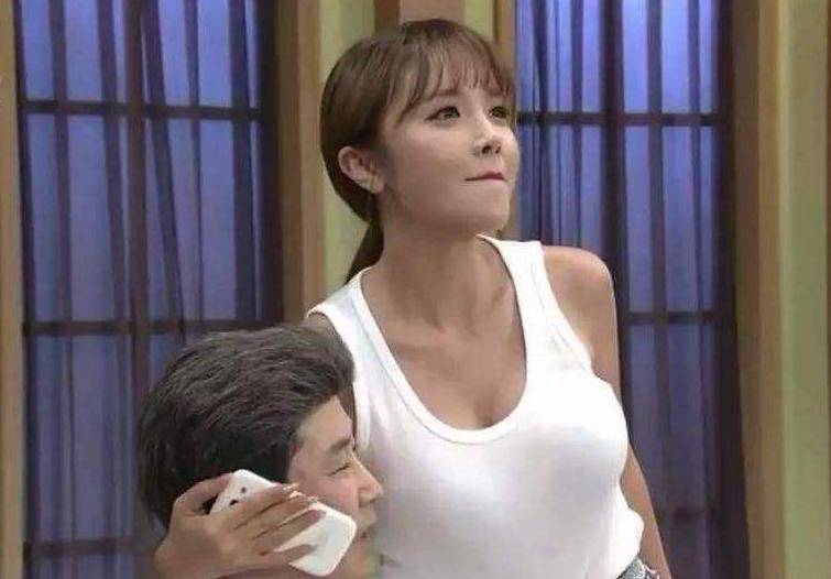 韩国综艺节目竞争压力太大,女嘉宾为了获得收视率,简直"不择手段"