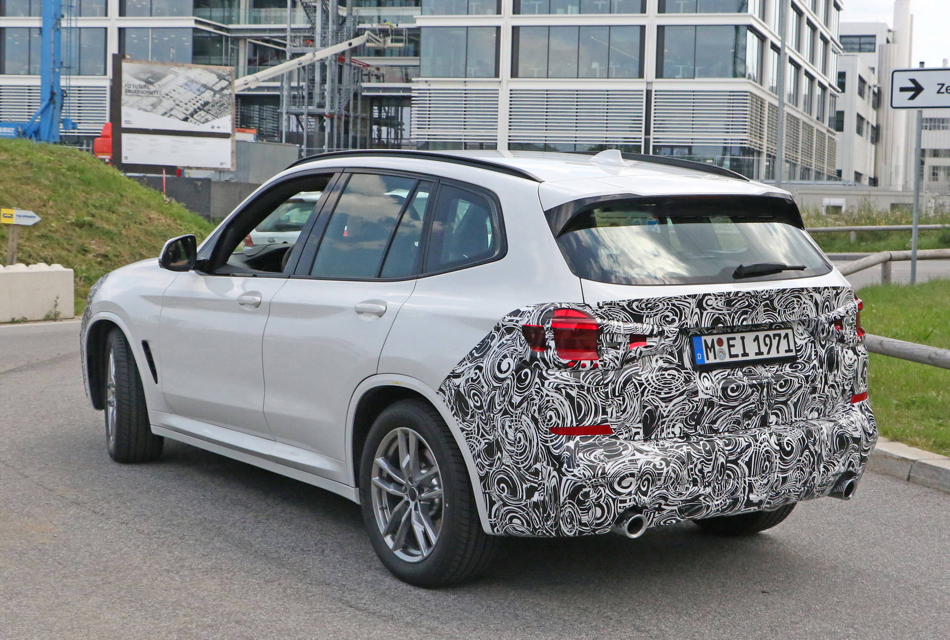 2022款宝马x3改款车型测试谍照,预计将于明年下半年亮相_手机搜狐网