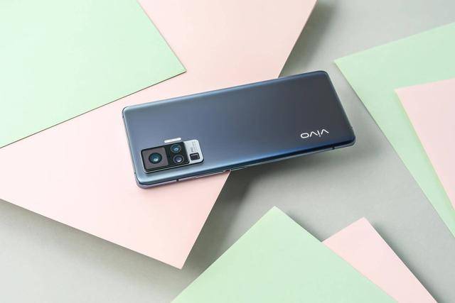 q2数据公布,vivo季度环比增长23%,市场占比位居第二_手机