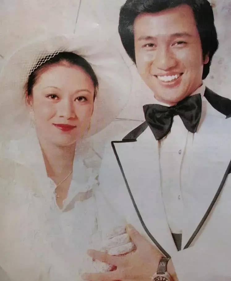 还记得创世纪霍景良吗妻子是tvb最美中年黄蓉当红时退圈学气功患癌去